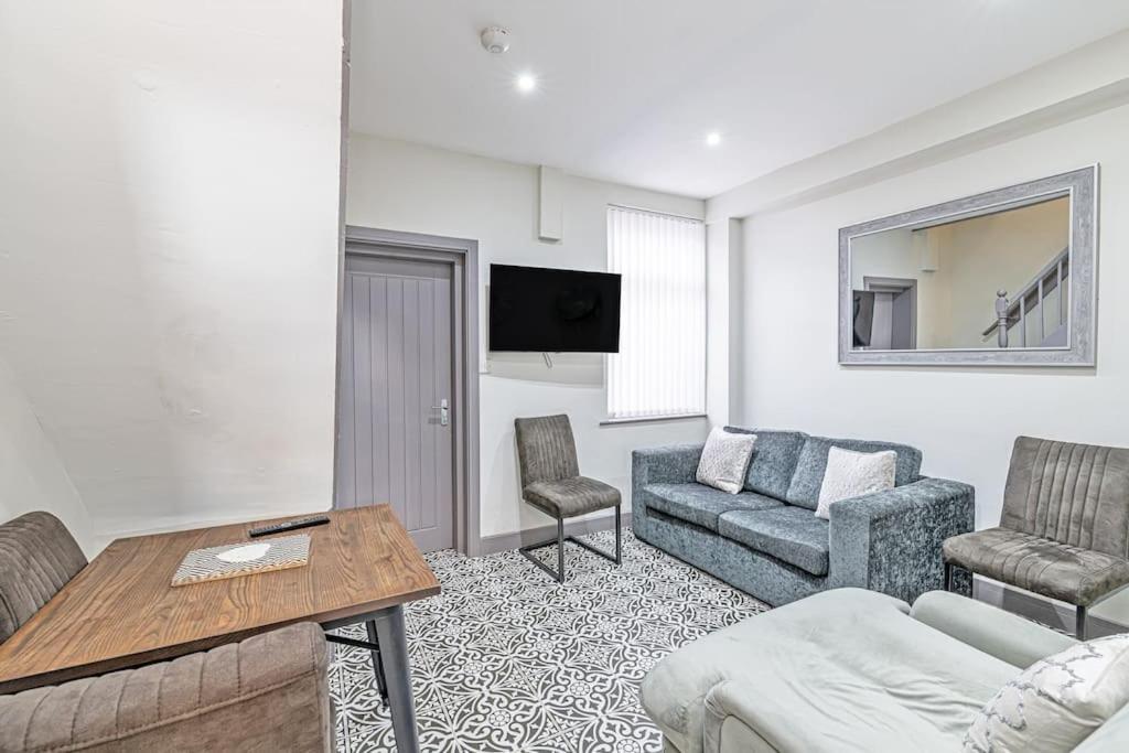 3 Bedroom Holiday House Liverpool Bagian luar foto